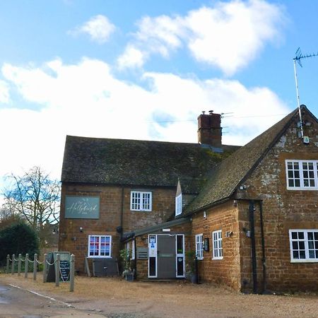 The Hollybush Inn And B&B Priors Marston Екстер'єр фото